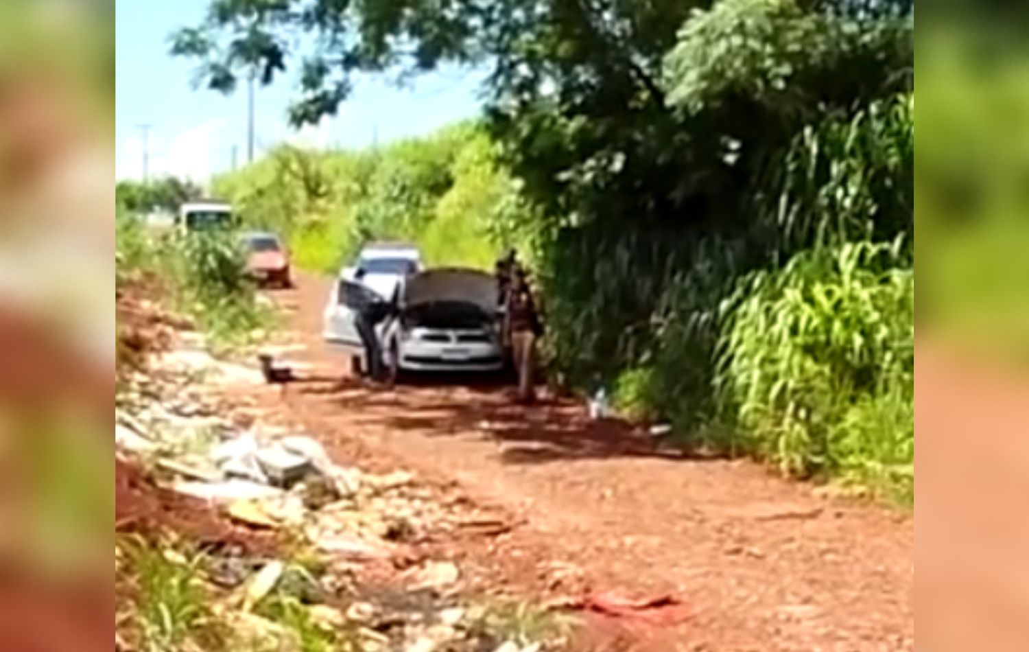 Carro De Pm Encontrado Marcas De Tiro Em Londrina