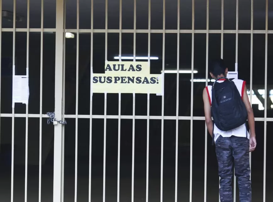 escola 1 868x644 1.jpg