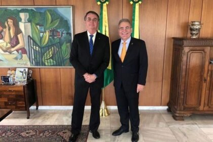 29set2020 o presidente jair bolsonaro sem partido e o medico cardiologista marcelo queiroga hoje cotado ao ministerio da saude 1615838043660 v2 1080x763