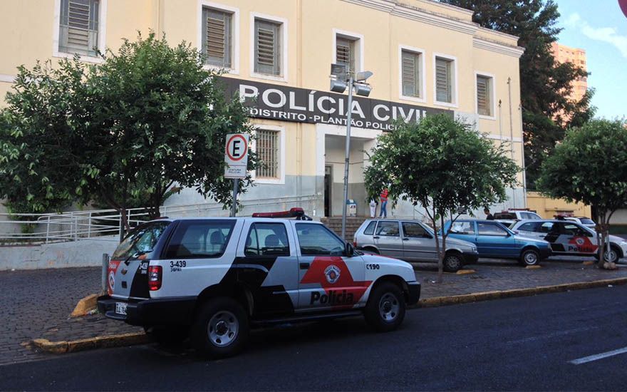 policia civil casal faca