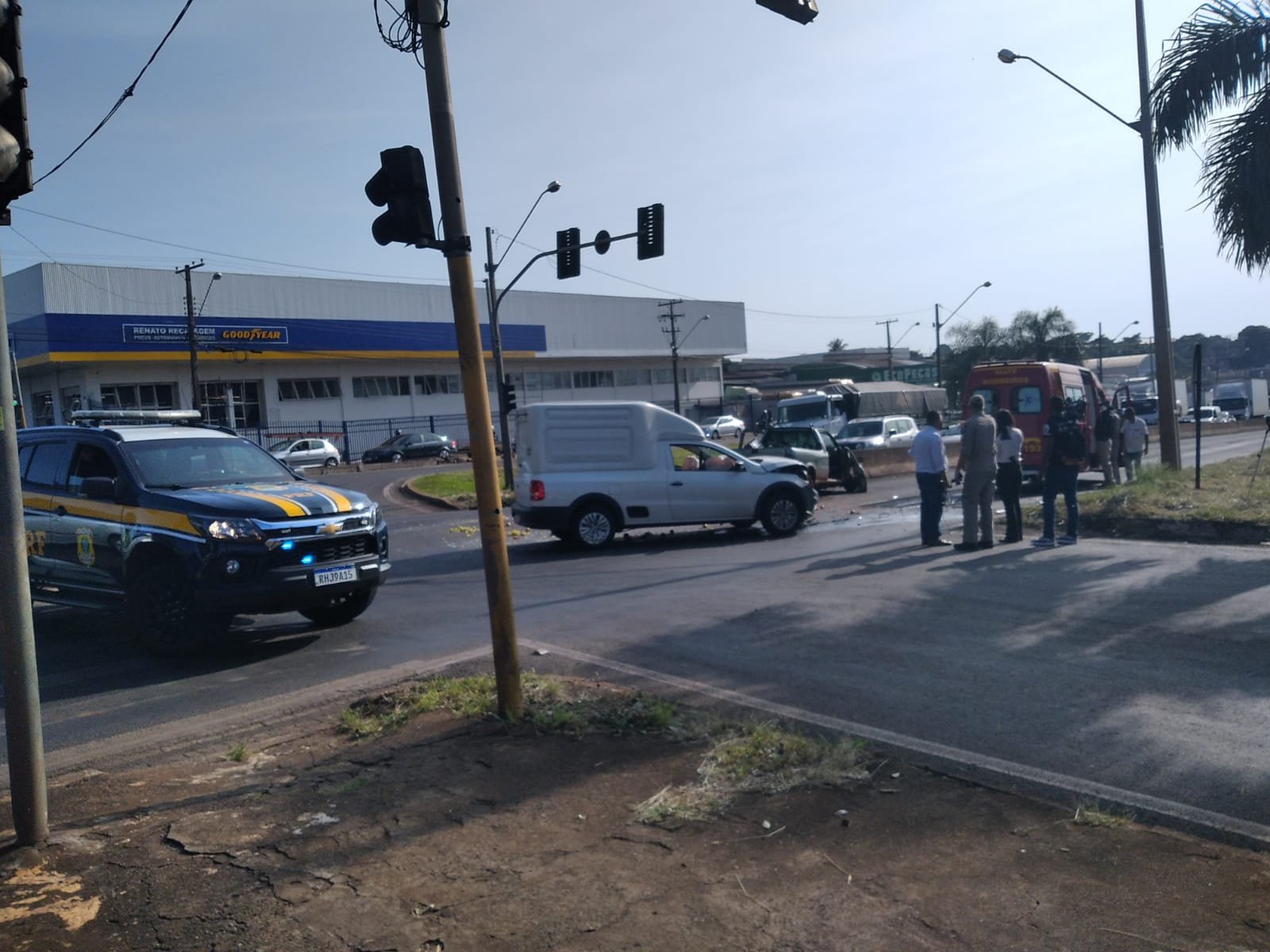 Duas pessoas ficam feridas em batida na BR-369 em Londrina 2 WhatsApp Image 2022 01 26 at 13.22.44