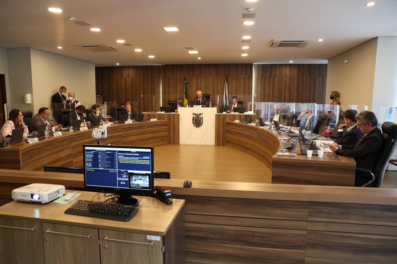 ccj da assembleia aprova projeto que proibe passaporte da vacina no parana