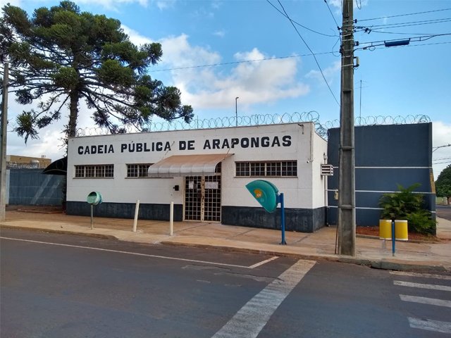 Justiça manda soltar mulher trans que teve cabelo raspado após ser presa em Arapongas 2 arapongas 0