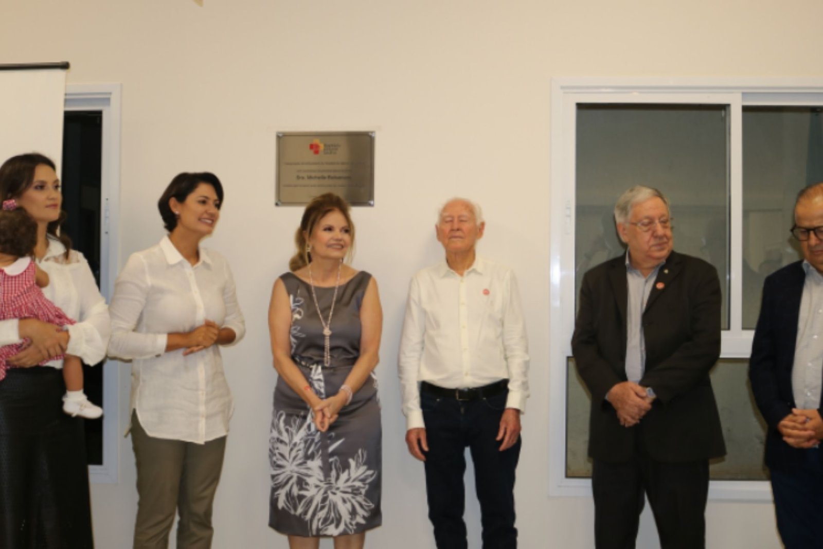 Michelle Bolsonaro inaugura ala com seu nome no Hospital do Câncer de Londrina 2 destacada 42