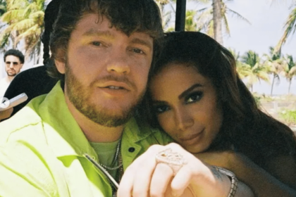 anitta posa ao lado do namorado murda beatz 1655415314998 v2 1x1