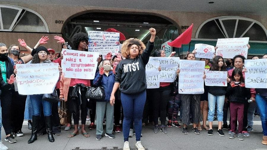 mulheres protestam na avenida paulista contra a jovem pan elas acusam a emissora de apologia ao estupro