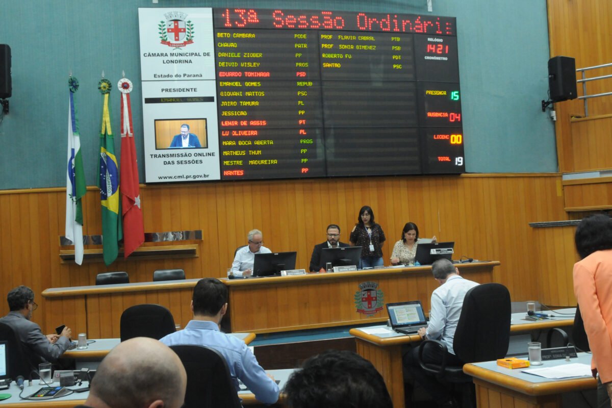 Vereadores rejeitam criar comissão para investigar atraso de trincheira 2 DSC 3078