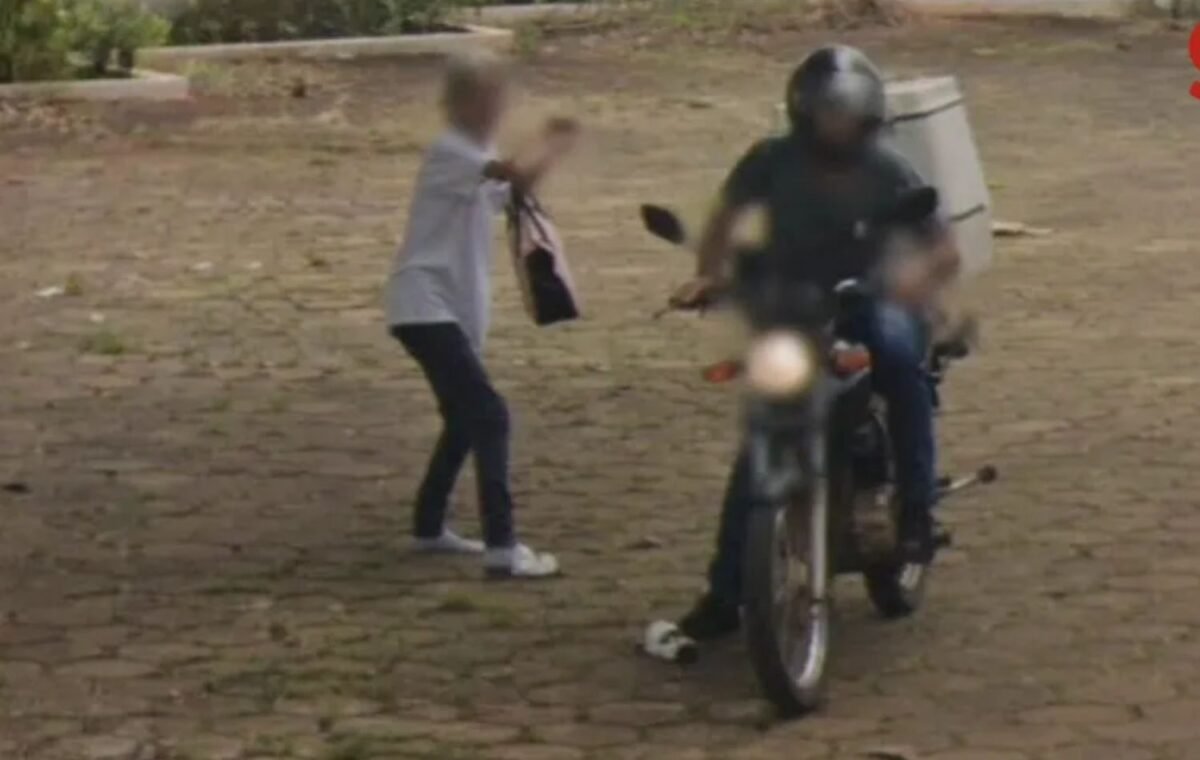 Google Street View flagra tentativa de assalto a mulher em Londrina 2 IMG24H 1200 × 650 px 2023 06 10T132843.324