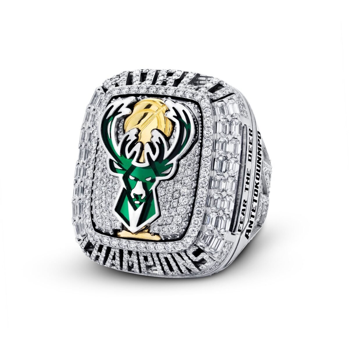 Boston Celtics recebe o anel de campeão diante a sua torcida; Relembre como foram os anéis das última temporada 6 IMG 8175