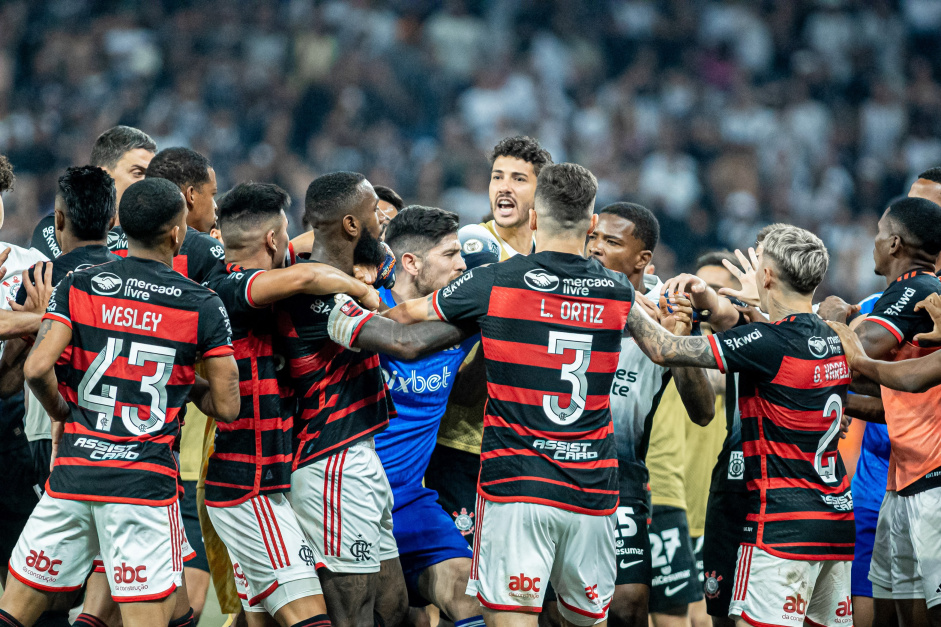 confusao em corinthians e flamengo rende l7941w