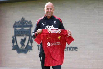 arne slot chega ao liverpool e inaugura nova era apos klopp scaled 1