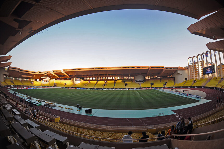 Panoramio VA Dudush stade Louis II